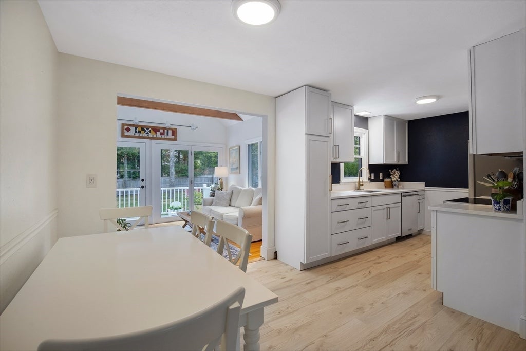 835 Old Barnstable RD, Falmouth, MA, 835 Old Barnstable RD, Falmouth, MA Photo #8