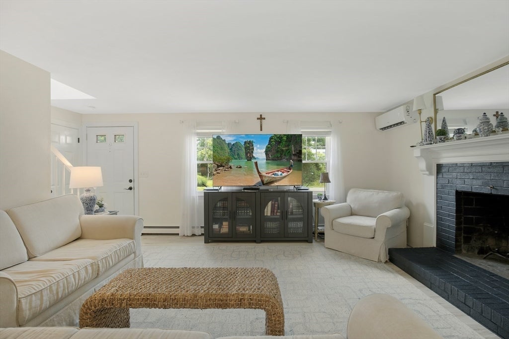 835 Old Barnstable RD, Falmouth, MA, 835 Old Barnstable RD, Falmouth, MA Photo #6