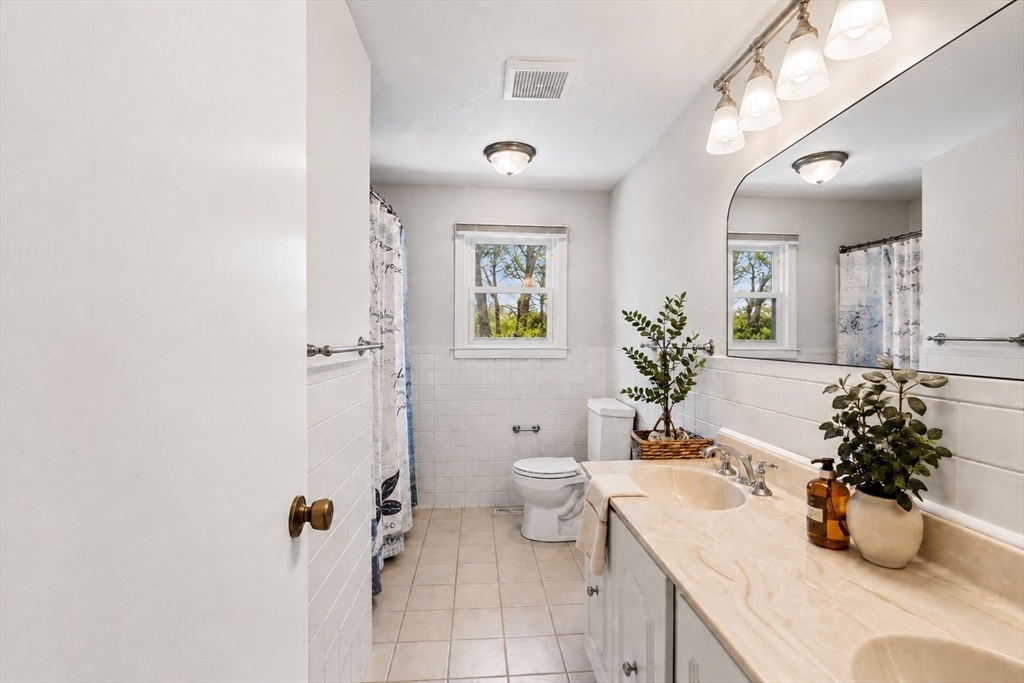 306 Franklin St, Mansfield, MA, 306 Franklin St, Mansfield, MA Photo #16