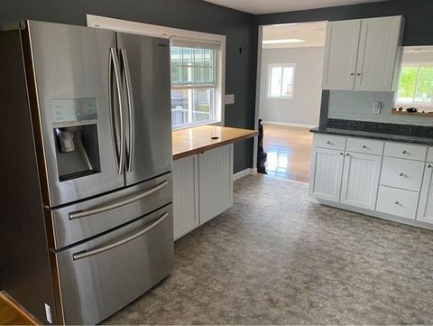 107 Lexington St Burlington MA 01803
