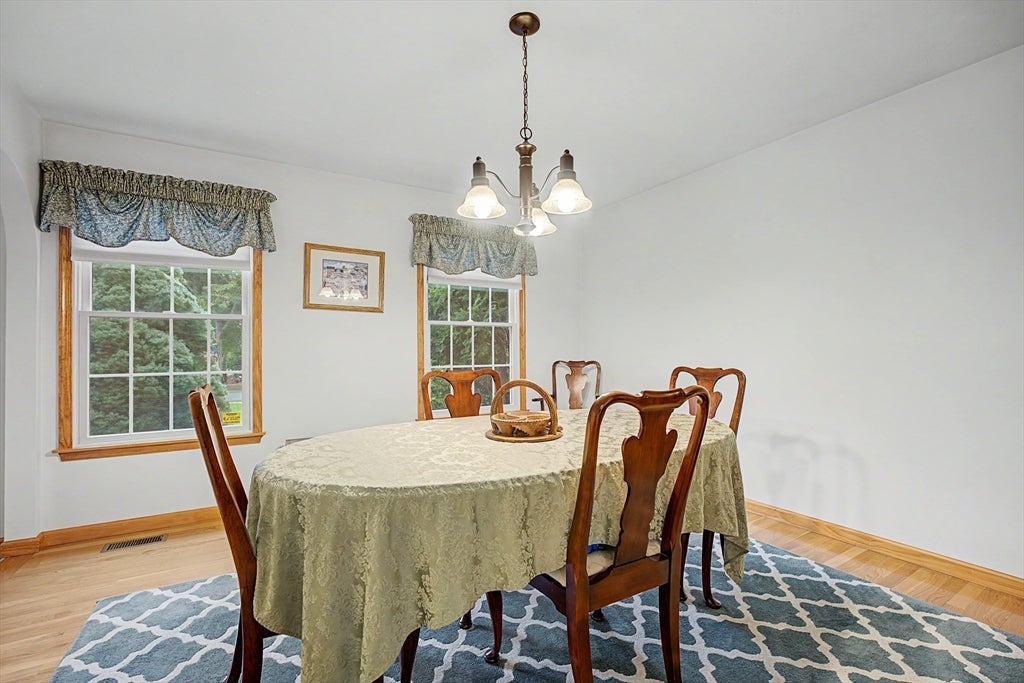 12 Gordon Ln, Yarmouth, MA Photo #8