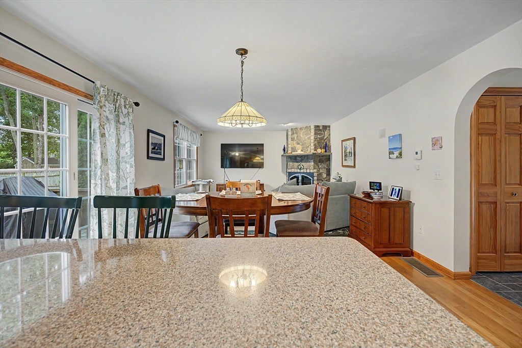12 Gordon Ln, Yarmouth, MA Photo #7
