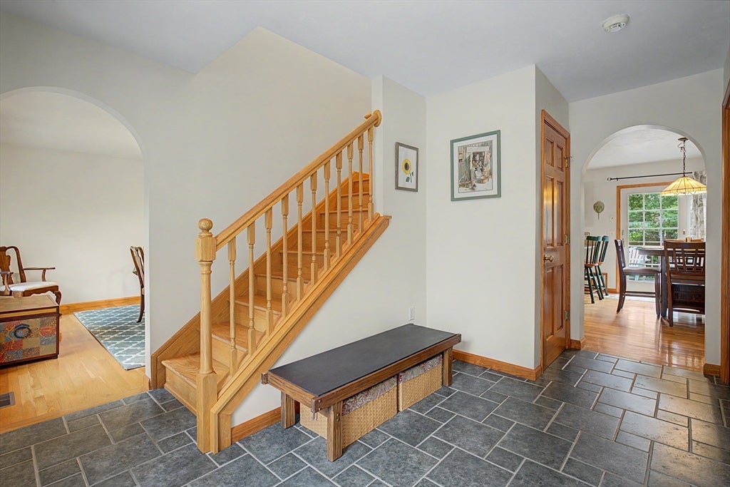 12 Gordon Ln, Yarmouth, MA Photo #11