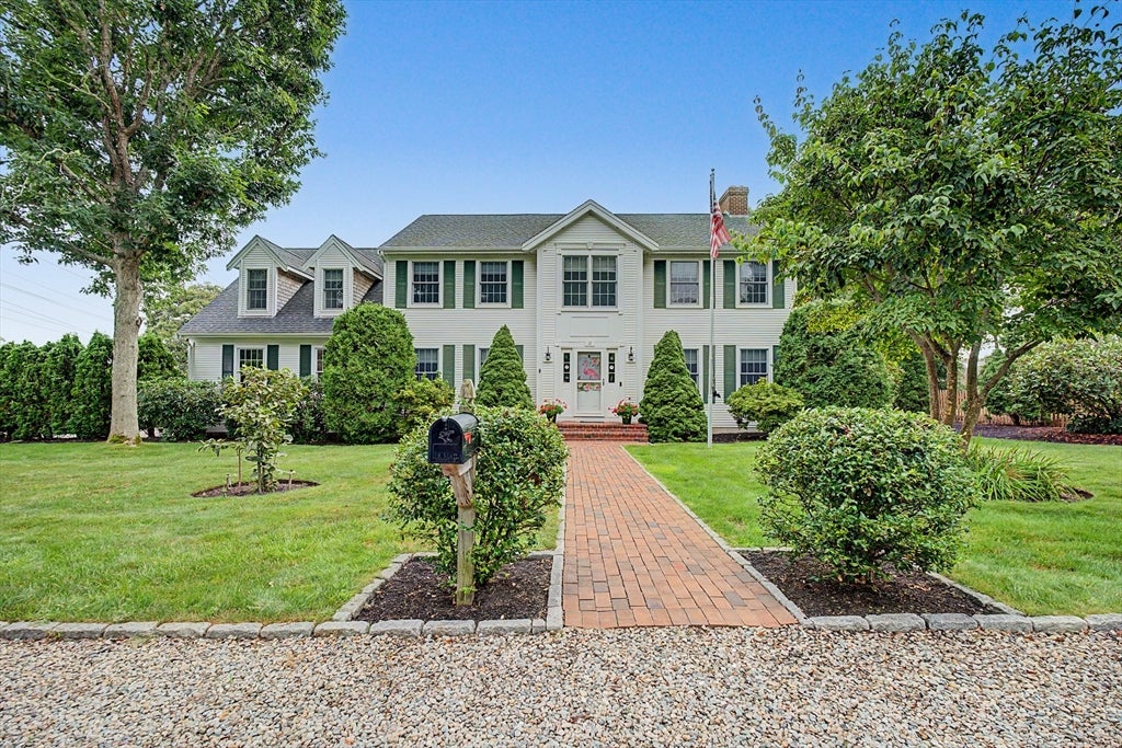 Photo of 12 Gordon Ln, Yarmouth, MA