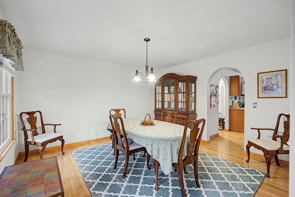 12 Gordon Ln, Yarmouth, MA Photo #9