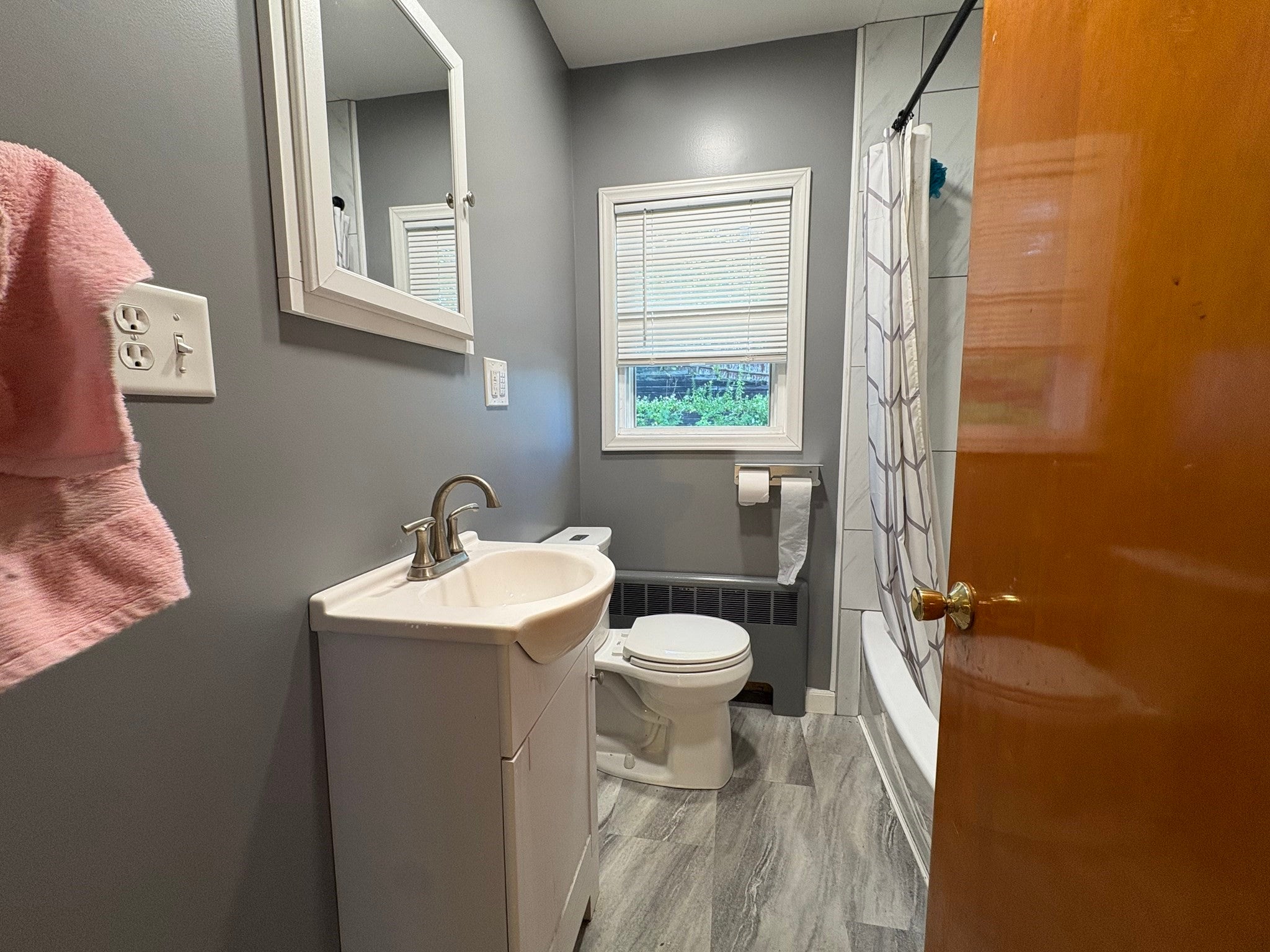 1 Fiske Ave, Saugus, MA, 1 Fiske Ave, Saugus, MA Photo #14
