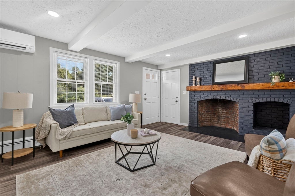 20 Vaughn Ct, Stoughton, MA, 20 Vaughn Ct, Stoughton, MA Photo #7