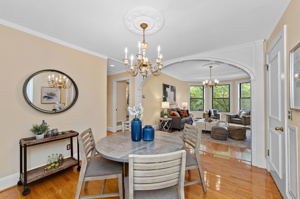 403 Marlborough St 9