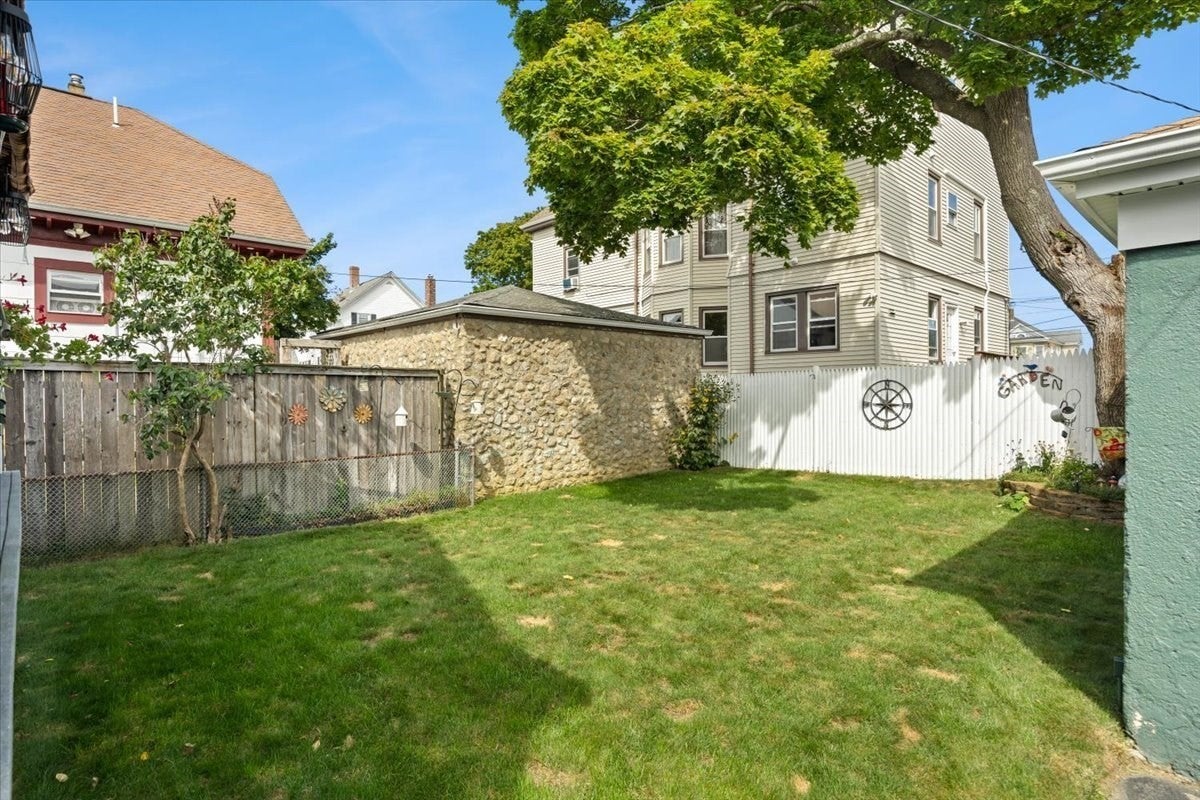 287 Wood St, New Bedford, MA, 287 Wood St, New Bedford, MA Photo #9