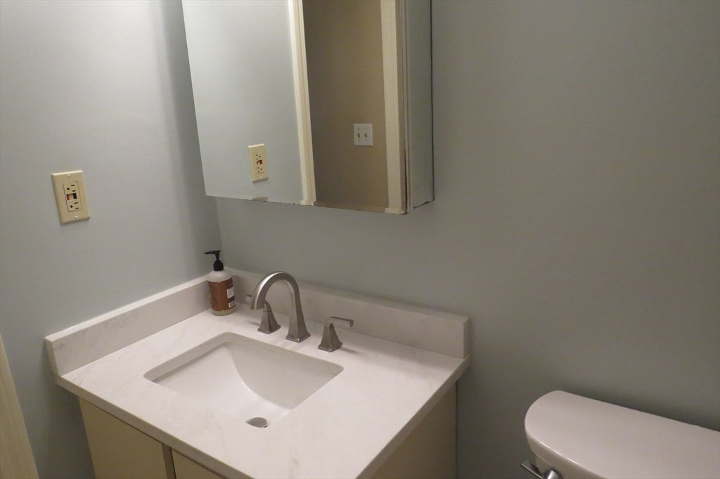 14 Hartshorn Pl #14, Walpole, MA, 14 Hartshorn Pl #14, Walpole, MA Photo #14