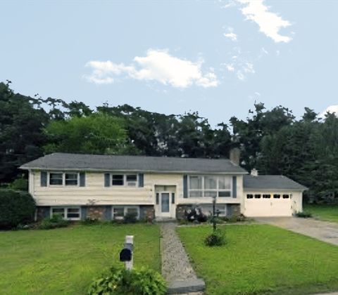 12 Vincent Rd Grafton MA 01536