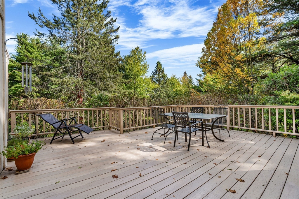 47 Pine Hill Rd