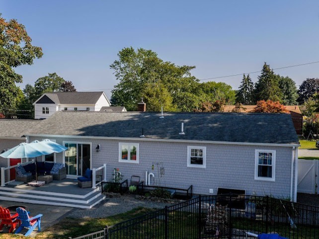 9 Middlefield Place