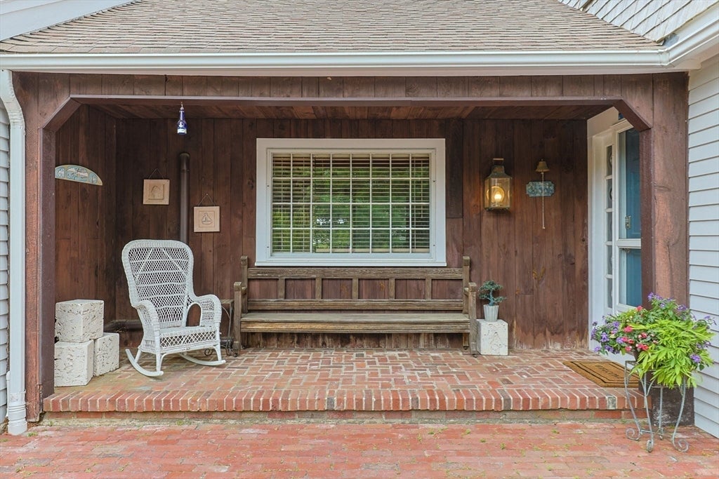 41 Farm Ln