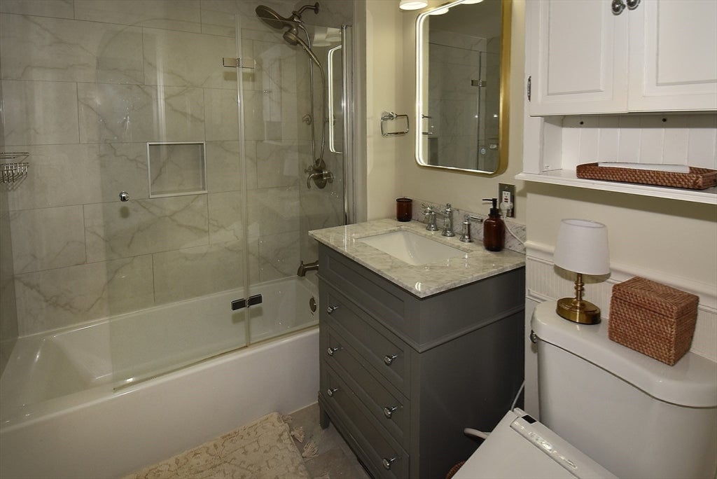 105 Edgewood Ave, Longmeadow, MA Photo #24
