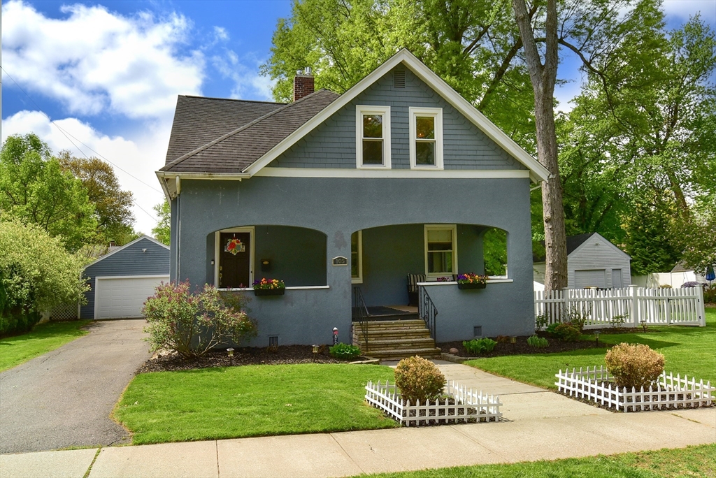 105 Edgewood Ave, Longmeadow, MA Photo #1