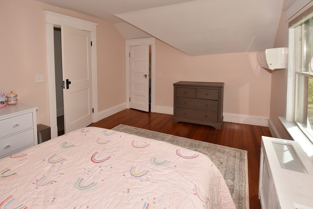 105 Edgewood Ave, Longmeadow, MA Photo #19