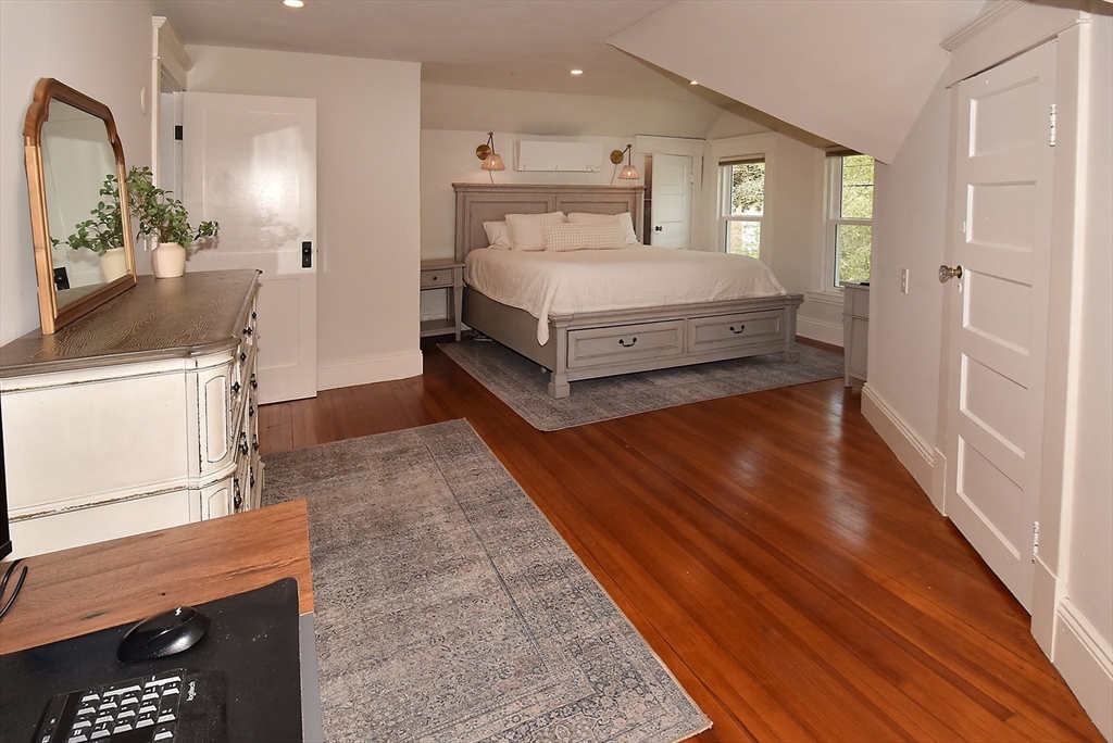 105 Edgewood Ave, Longmeadow, MA Photo #22