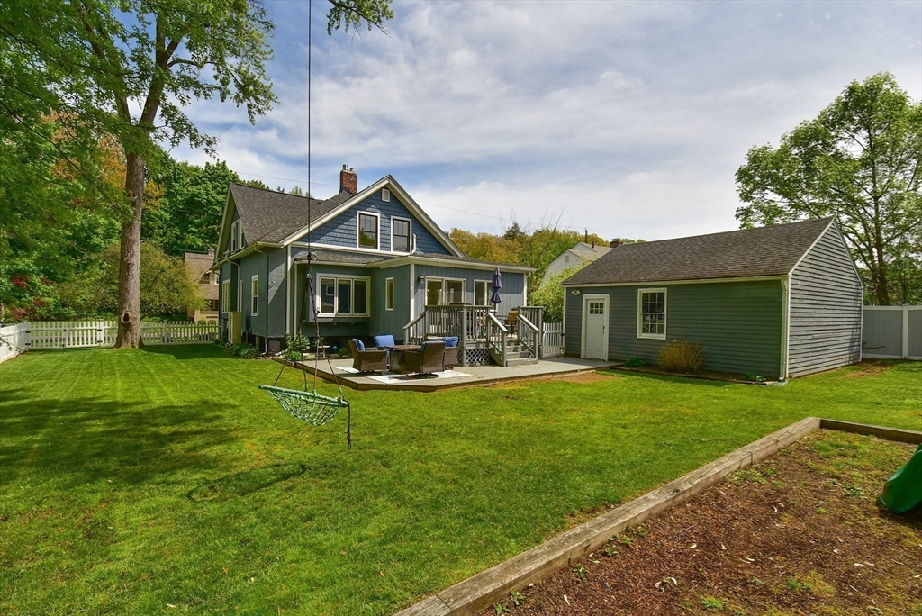 105 Edgewood Ave, Longmeadow, MA Photo #27