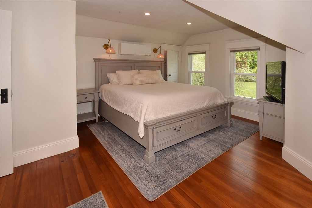 105 Edgewood Ave, Longmeadow, MA Photo #21