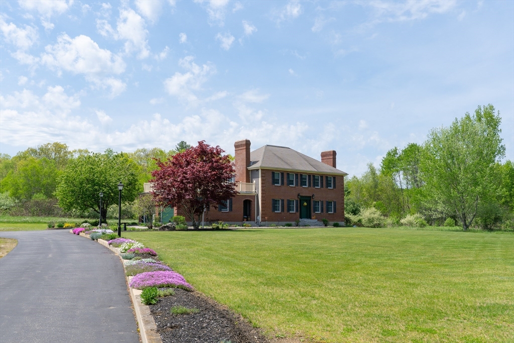 147 Oakham Rd