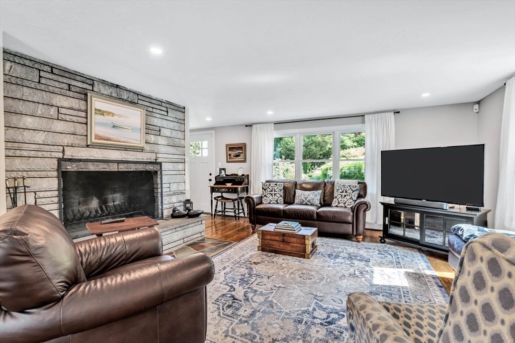 770 County Rd, Bourne, MA Photo #10