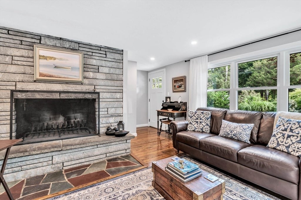 770 County Rd, Bourne, MA Photo #11