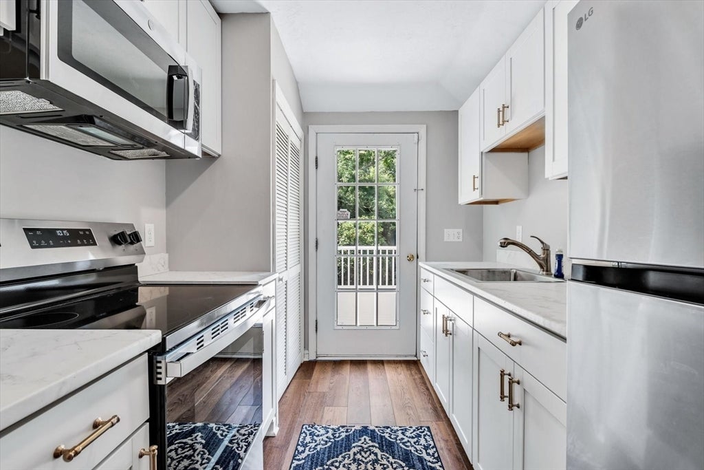 770 County Rd, Bourne, MA Photo #22
