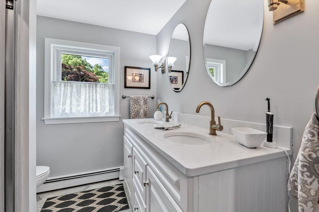 770 County Rd, Bourne, MA Photo #16