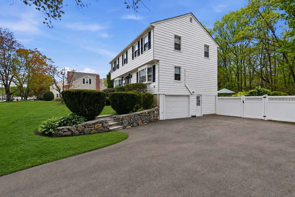 14 Lomas Dr, Framingham, MA Photo #24