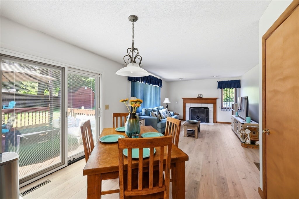 16 Lessard CIR, East Longmeadow, MA, 16 Lessard CIR, East Longmeadow, MA Photo #7