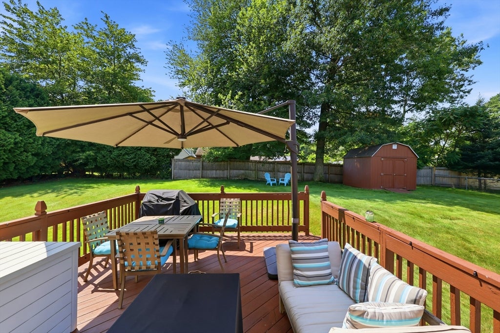 16 Lessard CIR, East Longmeadow, MA, 16 Lessard CIR, East Longmeadow, MA Photo #39