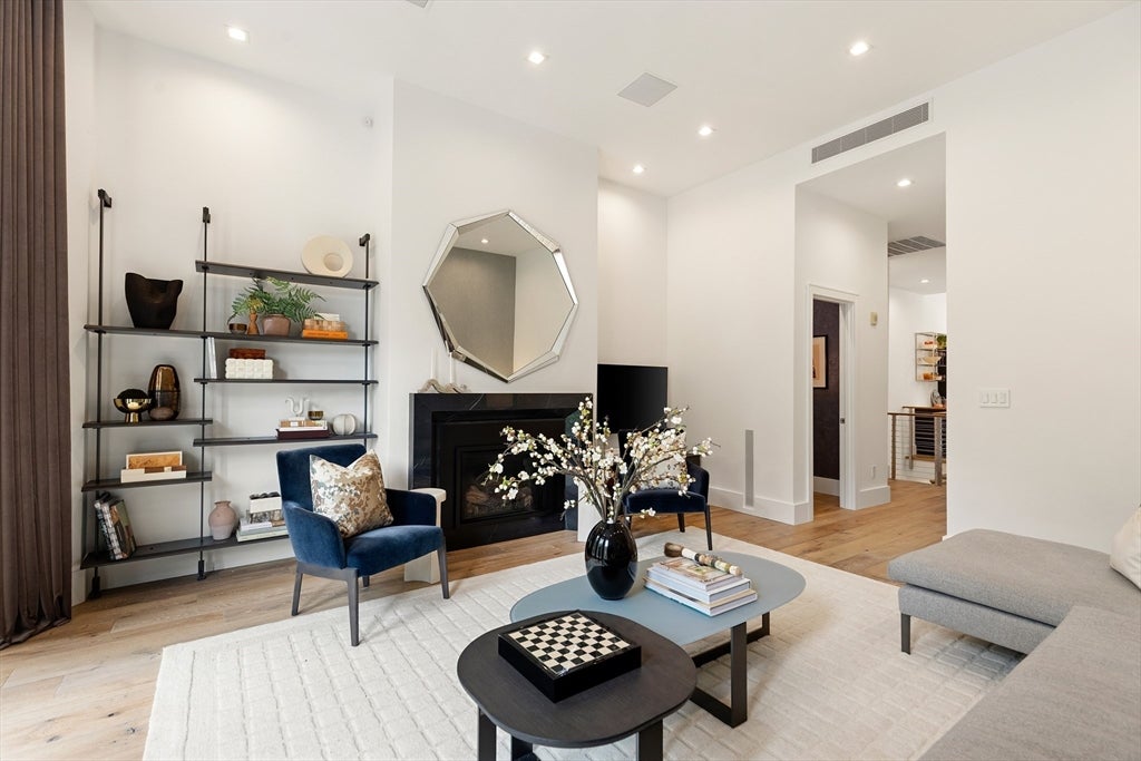 7 Marlborough Street 1