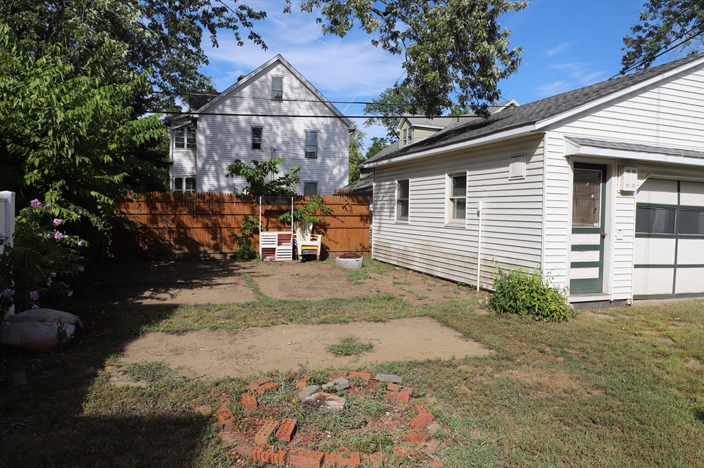 129 Mooreland St.