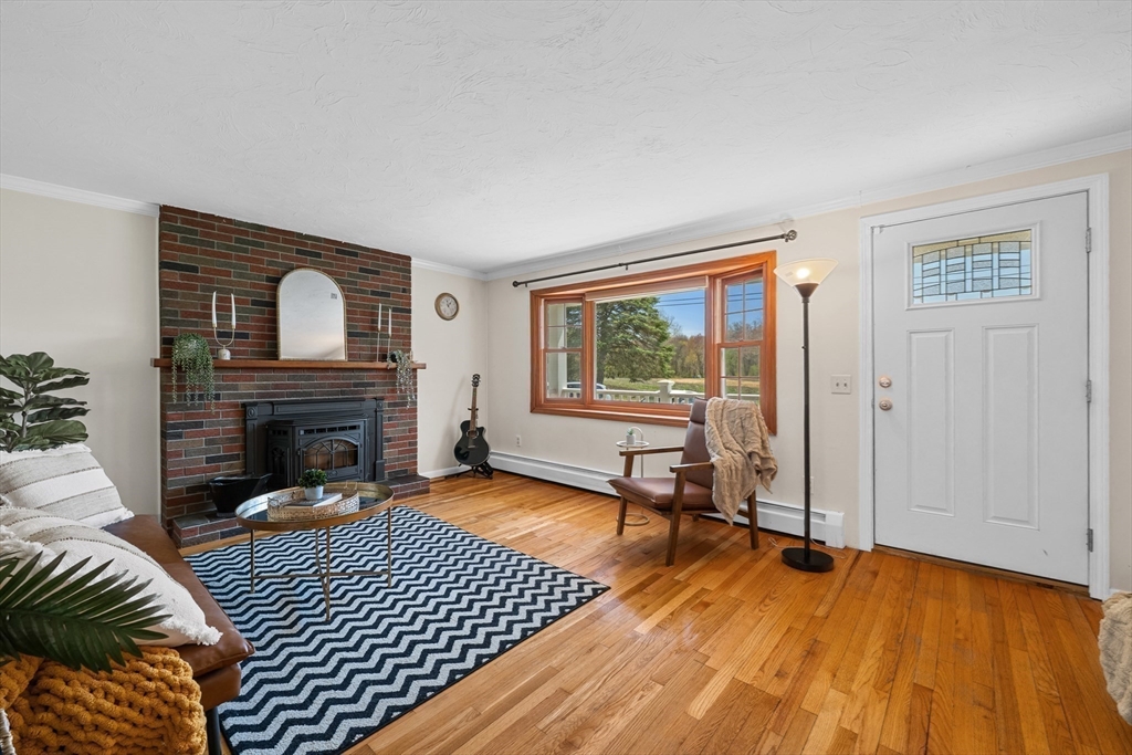 256 Bolton Rd