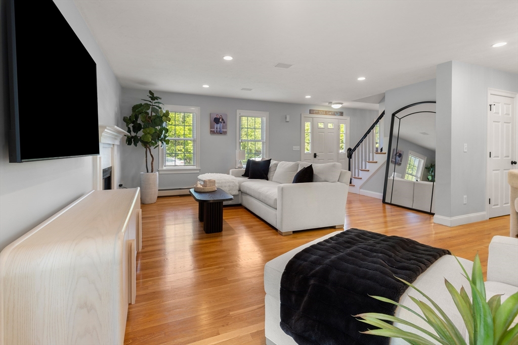 86 Shallow Pond Lane