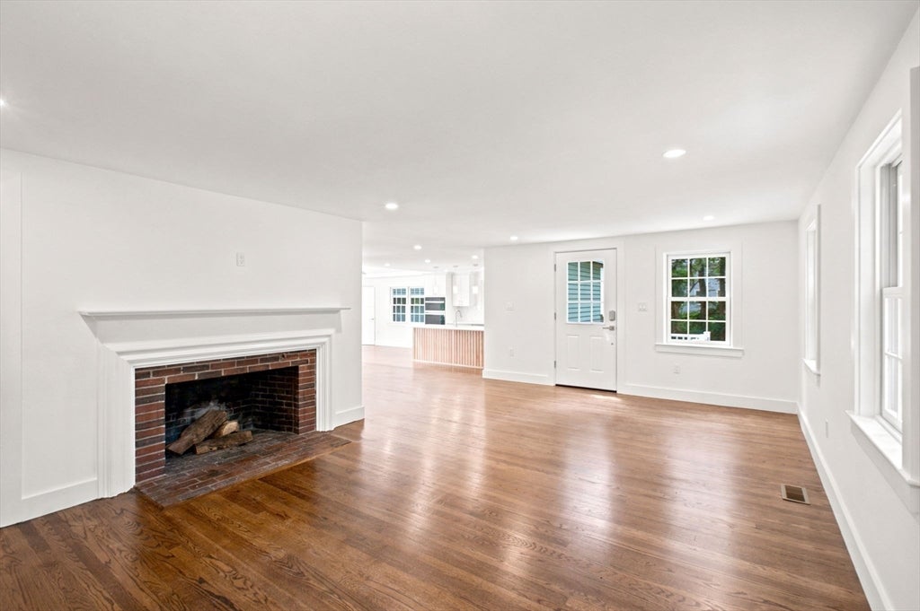 358 East St