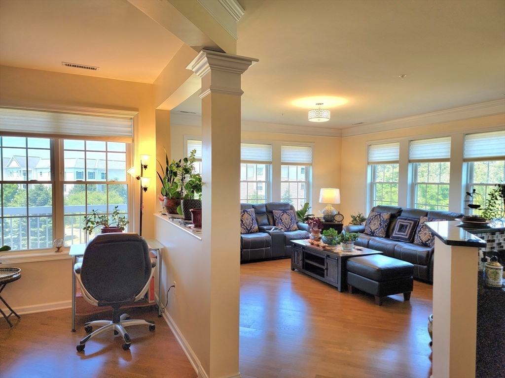 422 John Mahar Hwy 305
