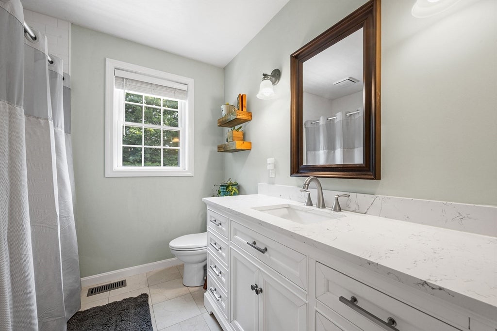 35 Okala Rd, Weymouth, MA Photo #24