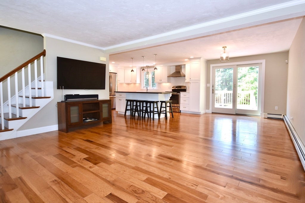 16 Deer Run Road