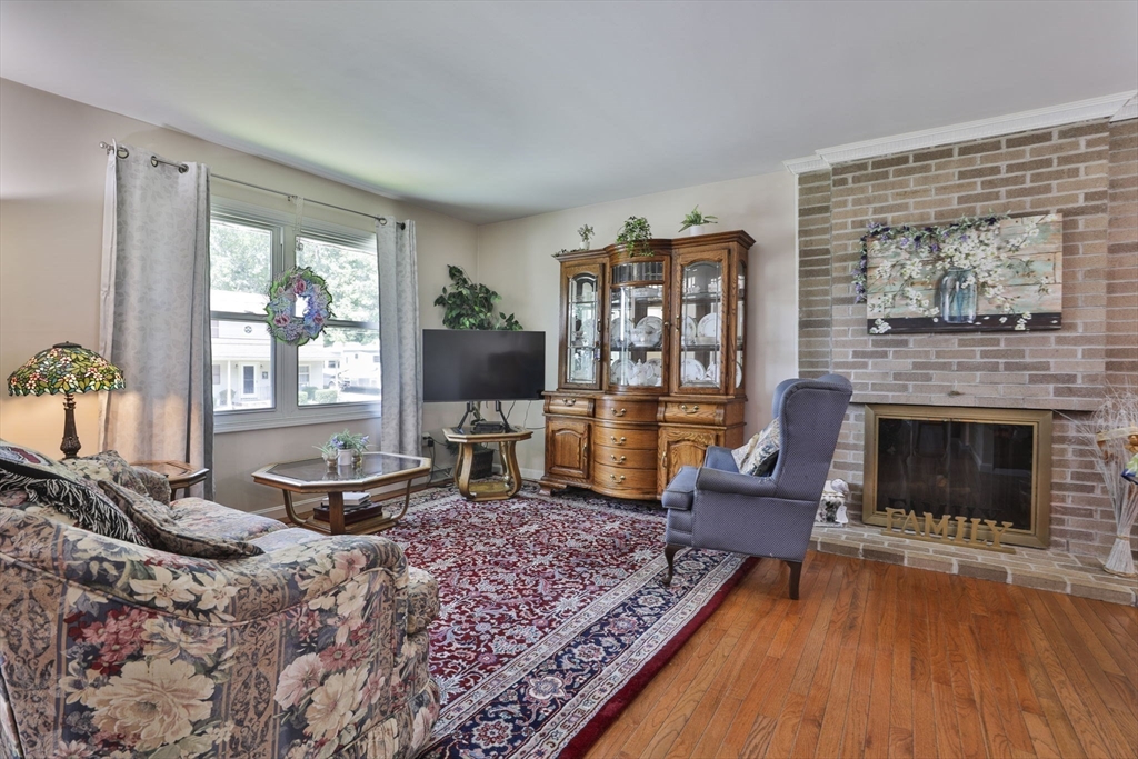 11 Birchmont St