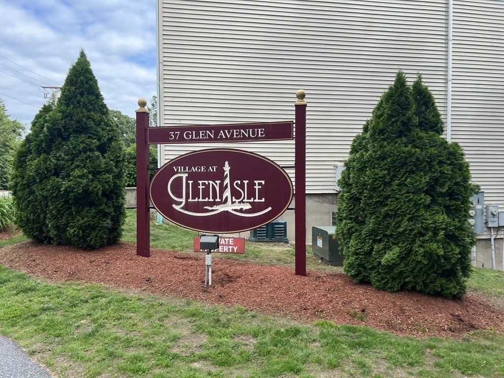 37 Glen Ave 28