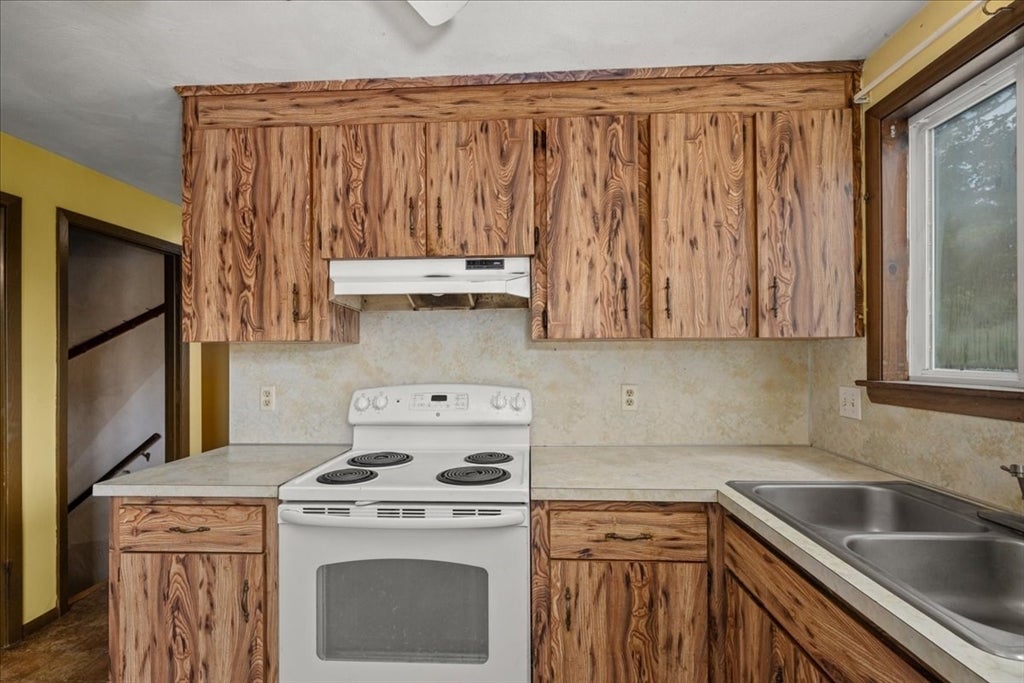 80 Meadow Road, Spencer, MA, 80 Meadow Road, Spencer, MA Photo #4