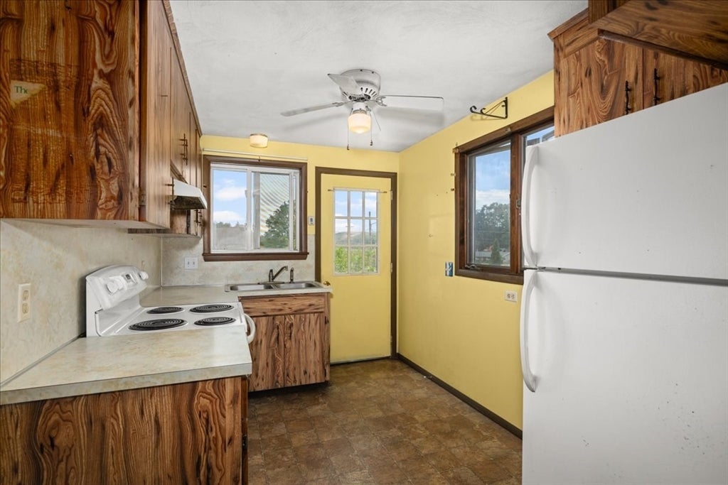 80 Meadow Road, Spencer, MA, 80 Meadow Road, Spencer, MA Photo #2