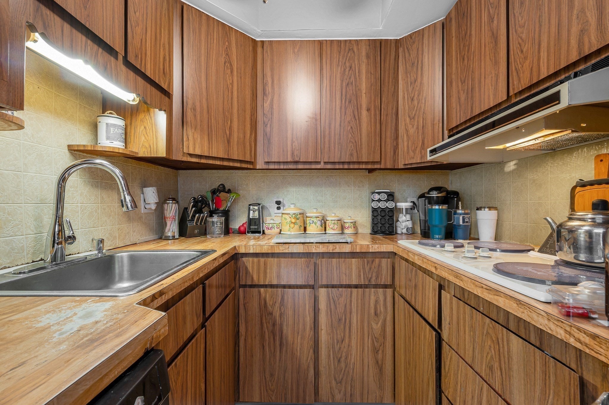 115 Puffer St, Lowell, MA, 115 Puffer St, Lowell, MA Photo #11