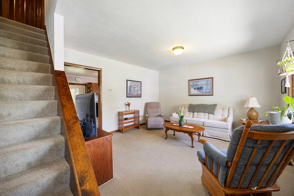 62 Lincoln Avenue, South Hadley, MA Photo #17