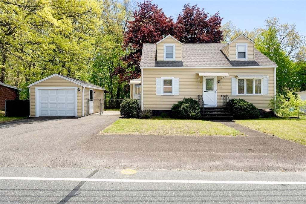 62 Lincoln Avenue, South Hadley, MA Photo #6