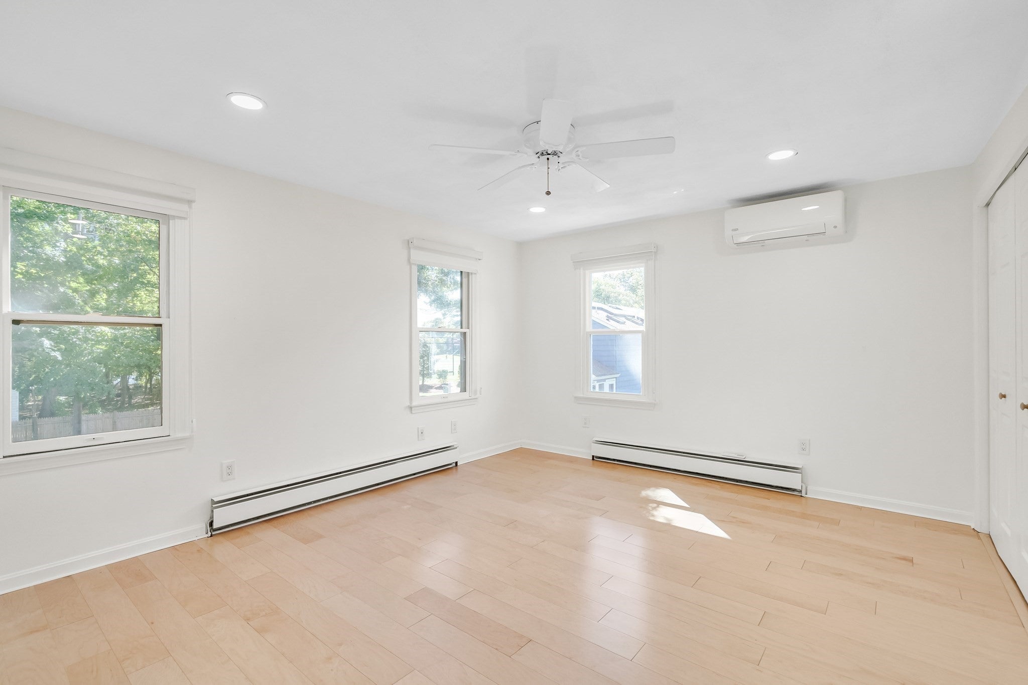 13 Milford Ave, Natick, MA Photo #32