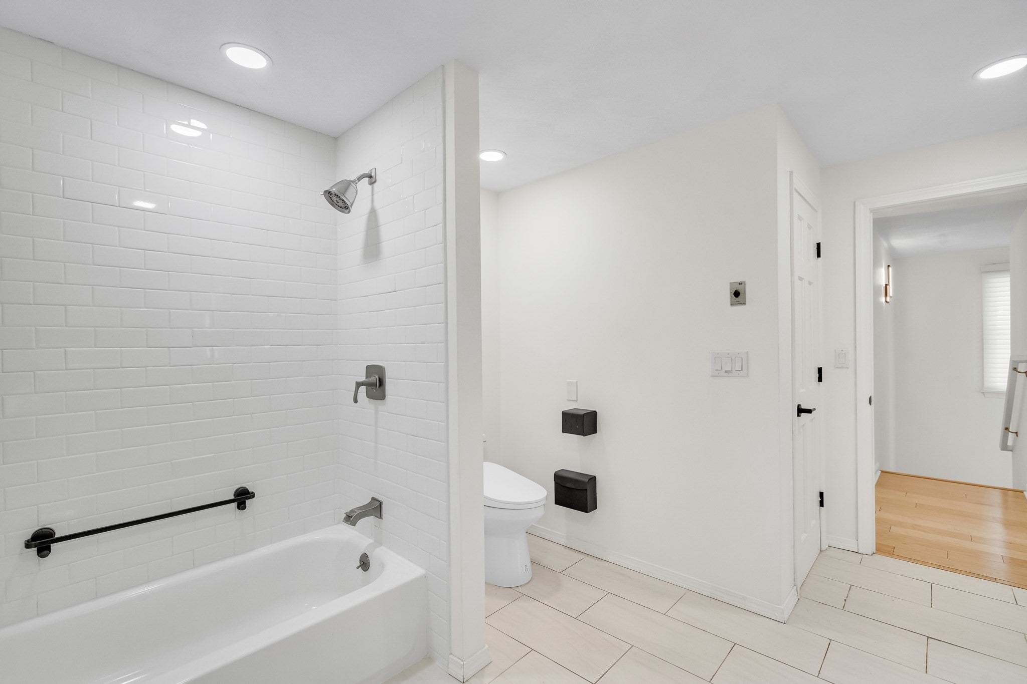 13 Milford Ave, Natick, MA Photo #31