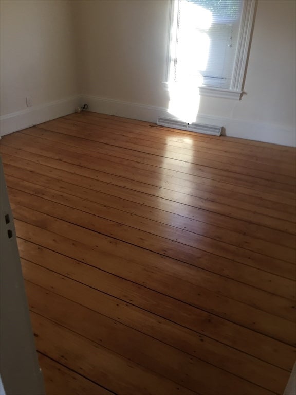 27 Highland St 27